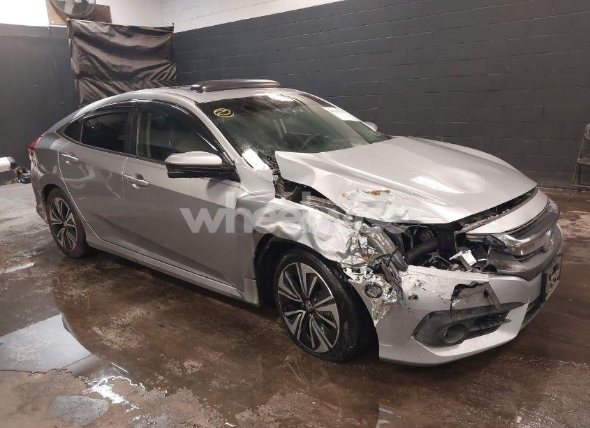 2016 Honda Civic EX-L (VIN 19XFC1F79GE037125) main photo