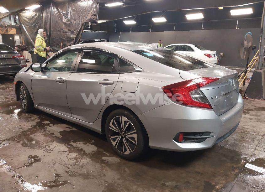 Photo 3 of 2016 Honda Civic EX-L (VIN 19XFC1F79GE037125)