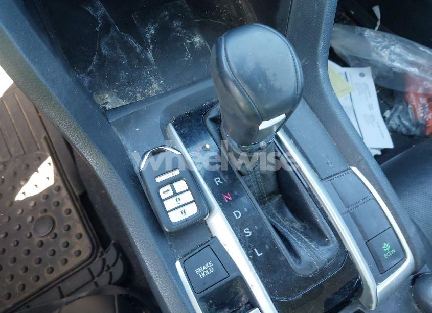 Photo 11 of 2016 Honda Civic EX-L (VIN 19XFC1F79GE208102)