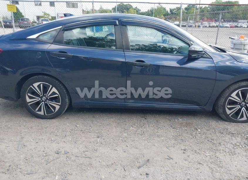 Photo 13 of 2016 Honda Civic EX-L (VIN 19XFC1F79GE209864)
