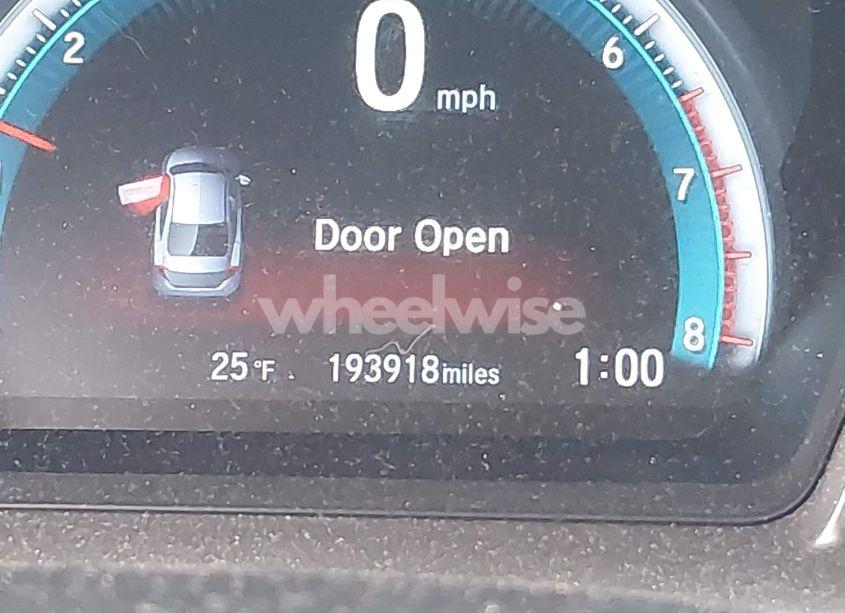 Photo 15 of 2016 Honda Civic EX-L (VIN 19XFC1F7XGE007499)