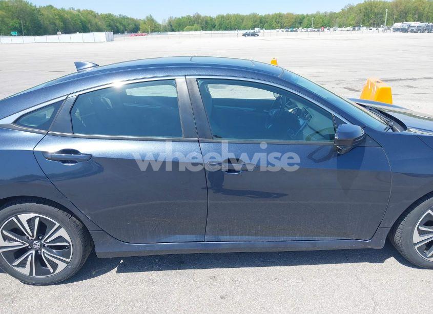 Photo 13 of 2016 Honda Civic EX-L (VIN 19XFC1F7XGE009334)