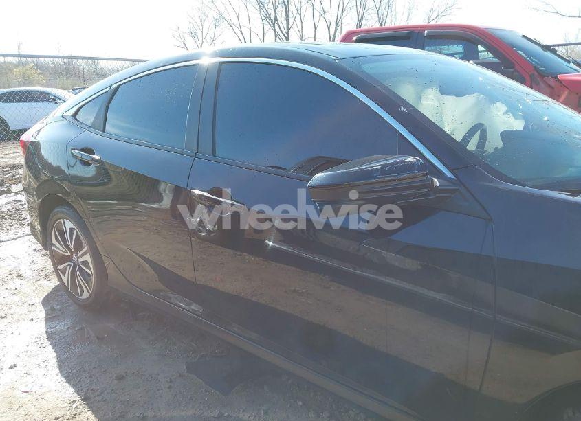 Photo 13 of 2016 Honda Civic EX-L (VIN 19XFC1F7XGE021158)