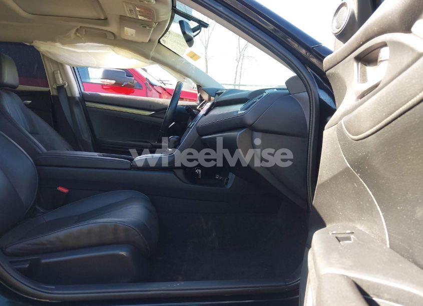 Photo 5 of 2016 Honda Civic EX-L (VIN 19XFC1F7XGE021158)