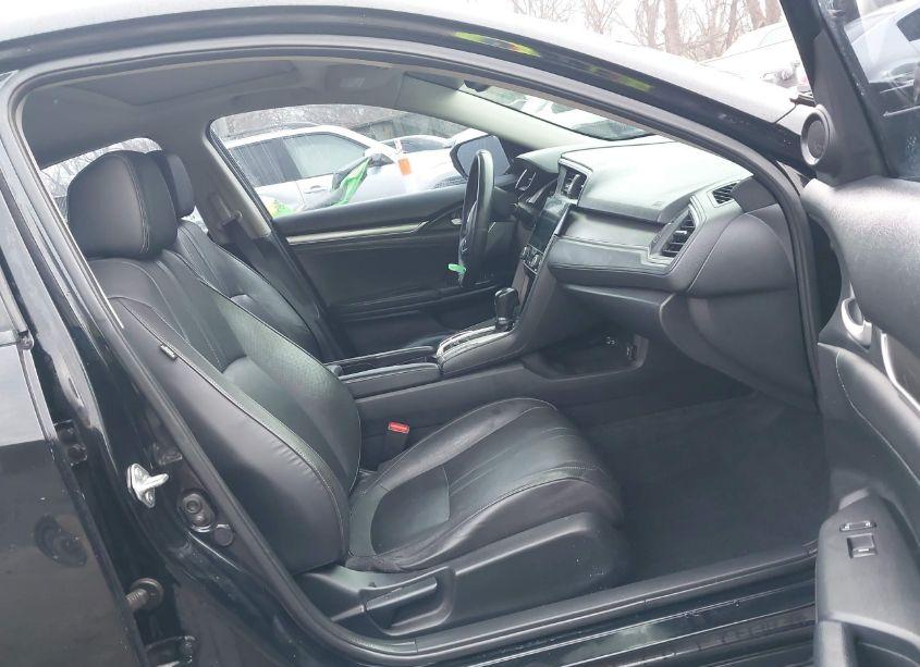 Photo 5 of 2017 Honda Civic EX-L (VIN 19XFC1F7XHE001378)