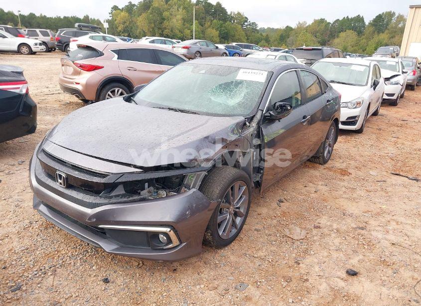 Photo 2 of 2019 Honda Civic EX-L (VIN 19XFC1F7XKE007933)