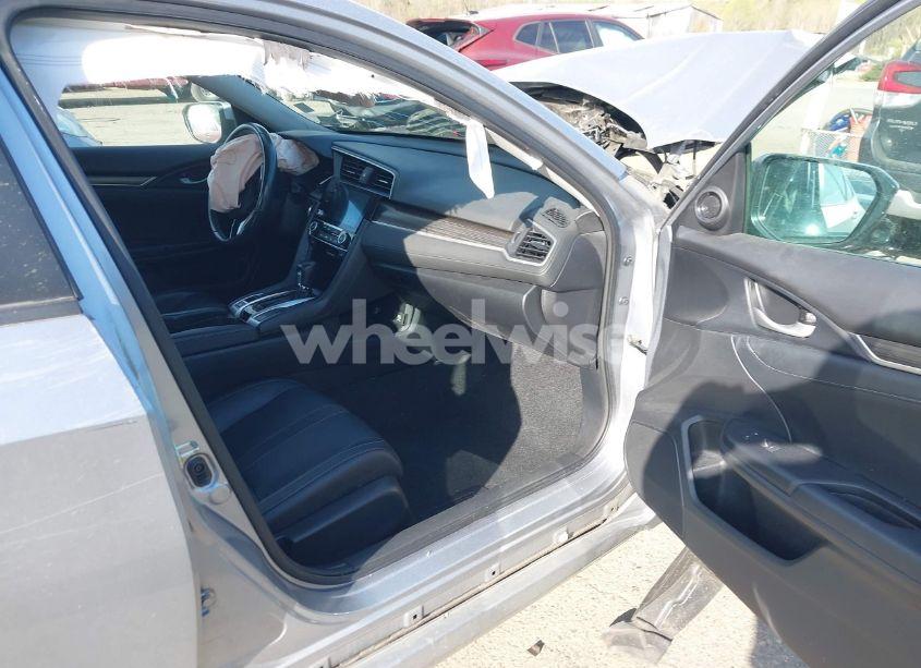 Photo 5 of 2019 Honda Civic EX-L (VIN 19XFC1F7XKE010279)