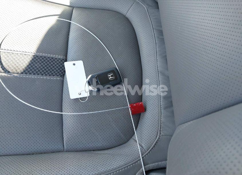 Photo 11 of 2019 Honda Civic EX-L (VIN 19XFC1F7XKE216640)