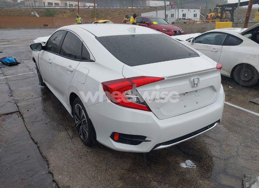 Photo 3 of 2020 Honda Civic EX-L (VIN 19XFC1F7XLE208720)