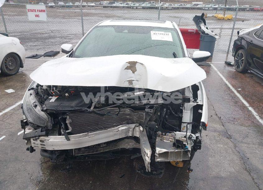 Photo 6 of 2020 Honda Civic EX-L (VIN 19XFC1F7XLE208720)