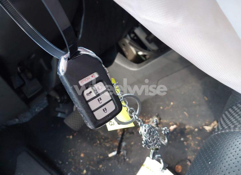 Photo 11 of 2021 Honda Civic EX-L (VIN 19XFC1F7XME001763)