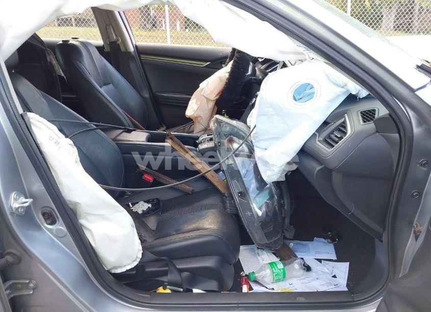 Photo 5 of 2021 Honda Civic EX-L (VIN 19XFC1F7XME001763)