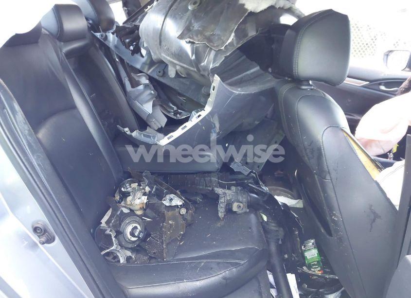 Photo 8 of 2021 Honda Civic EX-L (VIN 19XFC1F7XME001763)