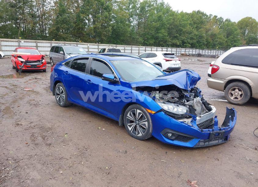 2017 Honda Civic EX-L (VIN 19XFC1F80HE029733) main photo