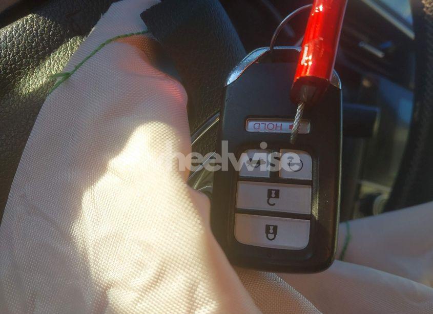 Photo 11 of 2016 Honda Civic EX-L (VIN 19XFC1F84GE000766)