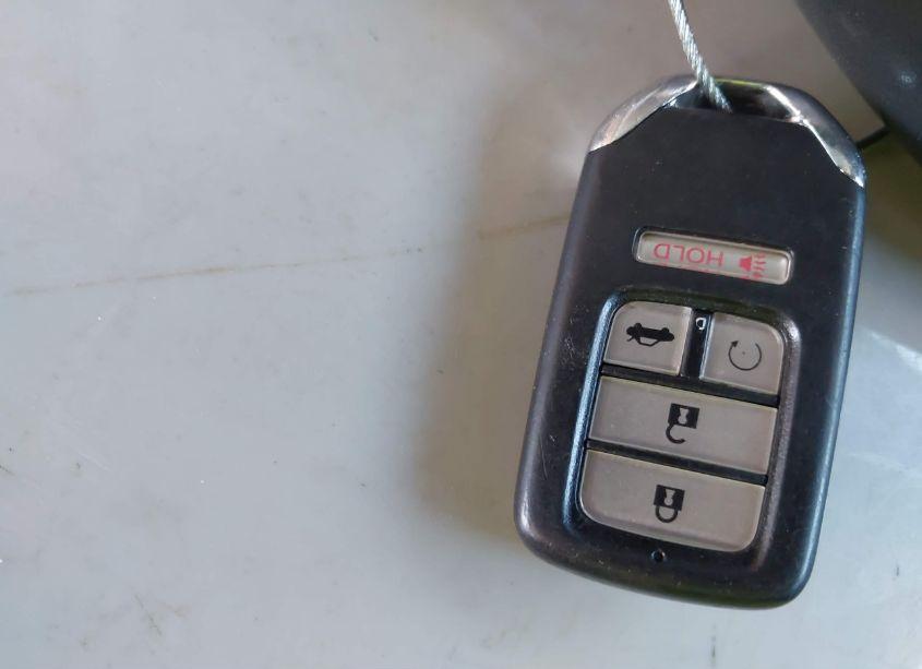 Photo 11 of 2016 Honda Civic TOURING (VIN 19XFC1F90GE011935)