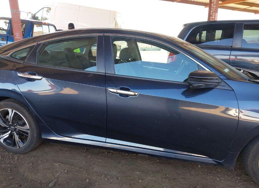 Photo 13 of 2016 Honda Civic TOURING (VIN 19XFC1F90GE011935)