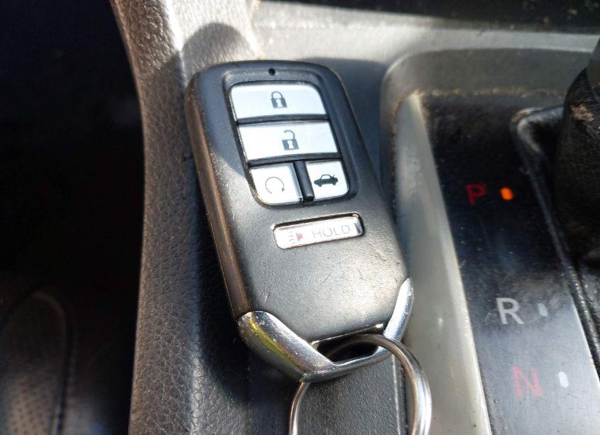 Photo 11 of 2017 Honda Civic TOURING (VIN 19XFC1F90HE202496)
