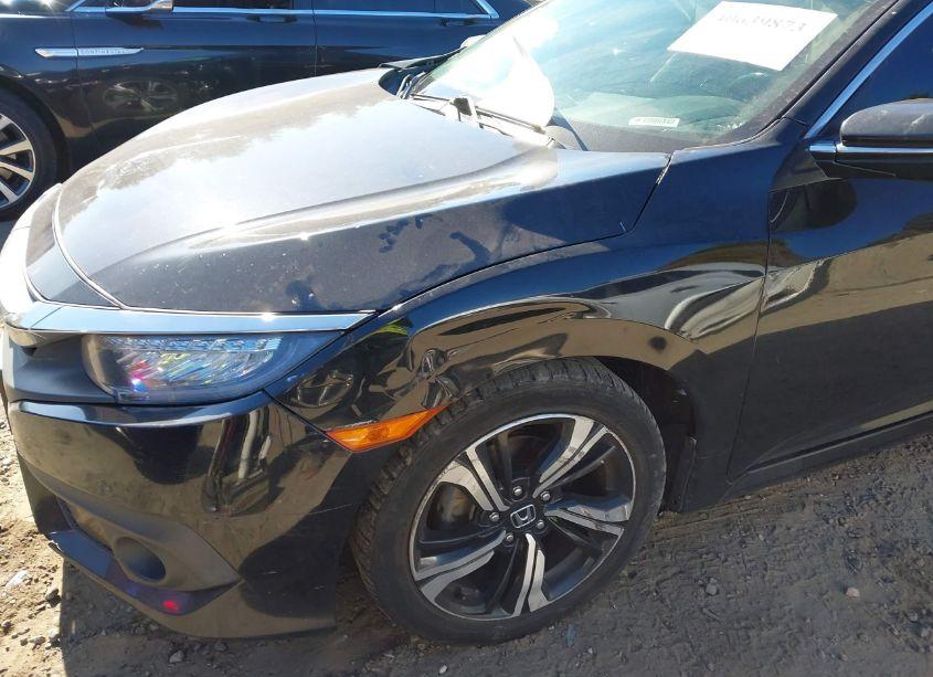 Photo 6 of 2017 Honda Civic TOURING (VIN 19XFC1F90HE202496)