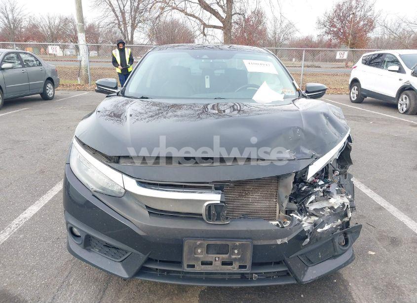 Photo 12 of 2017 Honda Civic TOURING (VIN 19XFC1F90HE210792)