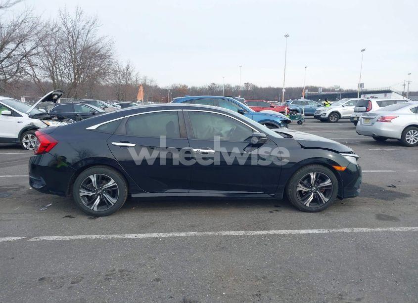 Photo 13 of 2017 Honda Civic TOURING (VIN 19XFC1F90HE210792)