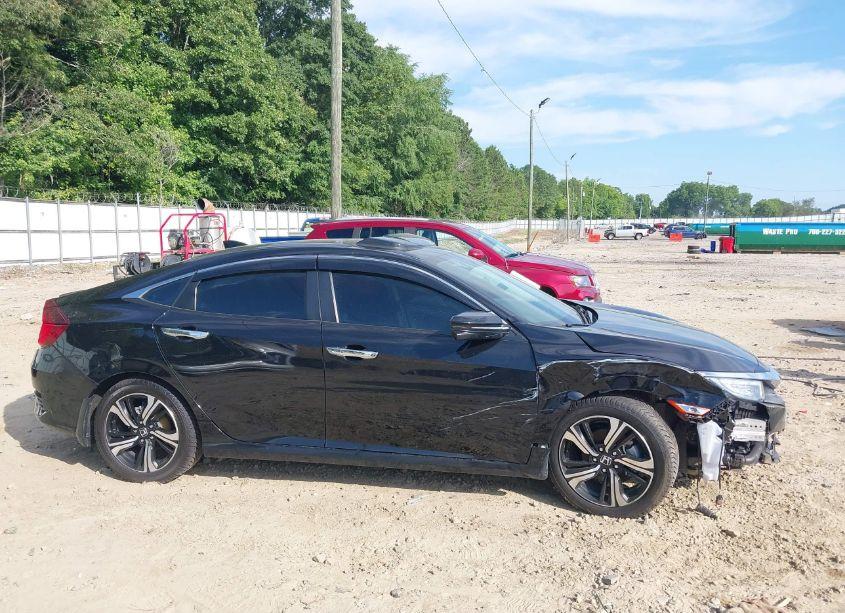 Photo 13 of 2016 Honda Civic TOURING (VIN 19XFC1F91GE017453)
