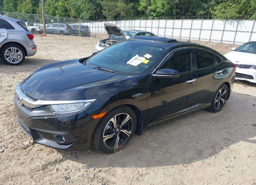 Photo 2 of 2016 Honda Civic TOURING (VIN 19XFC1F91GE017453)