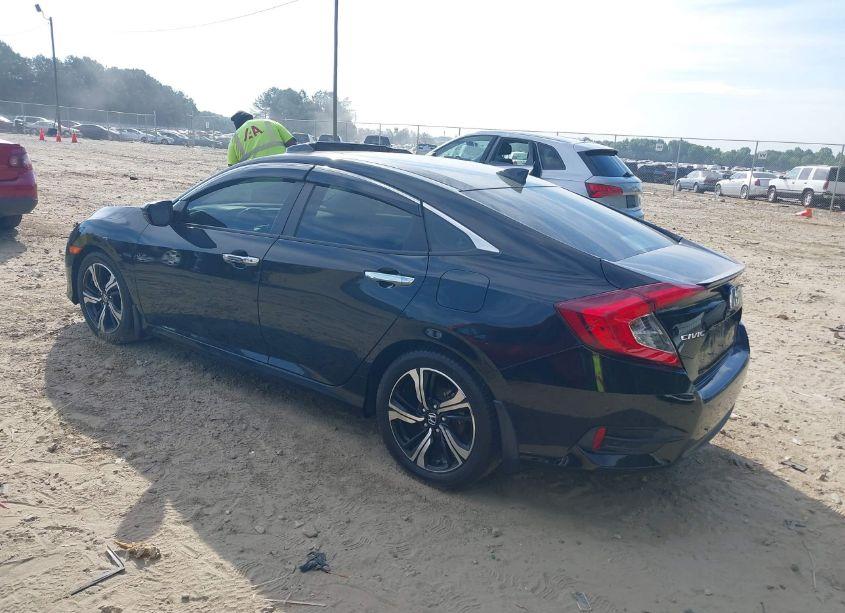 Photo 3 of 2016 Honda Civic TOURING (VIN 19XFC1F91GE017453)