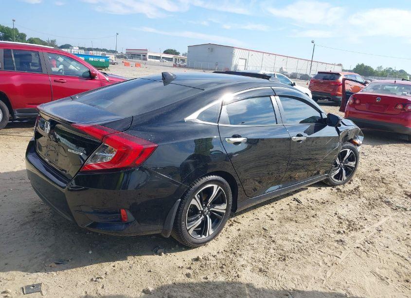 Photo 4 of 2016 Honda Civic TOURING (VIN 19XFC1F91GE017453)