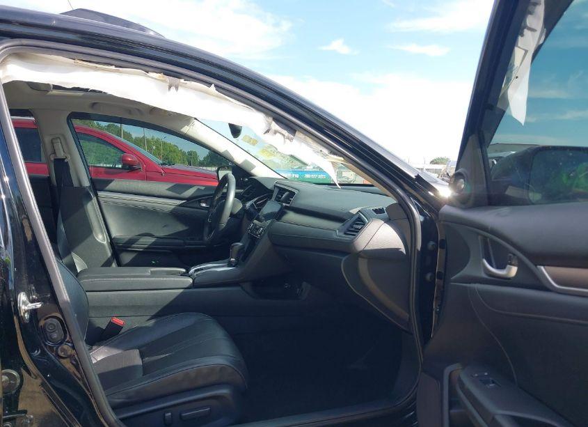 Photo 5 of 2016 Honda Civic TOURING (VIN 19XFC1F91GE017453)