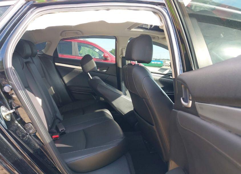 Photo 8 of 2016 Honda Civic TOURING (VIN 19XFC1F91GE017453)
