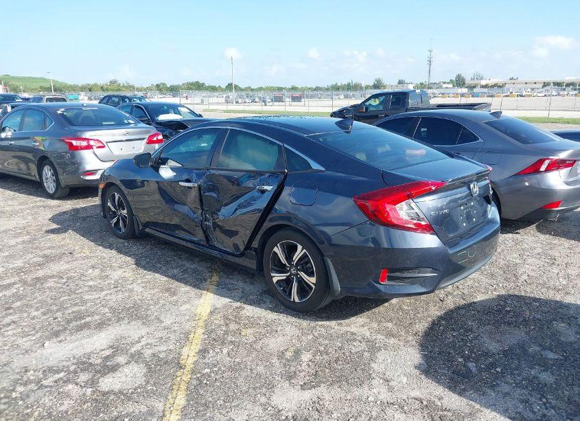 Photo 3 of 2016 Honda Civic TOURING (VIN 19XFC1F91GE040277)