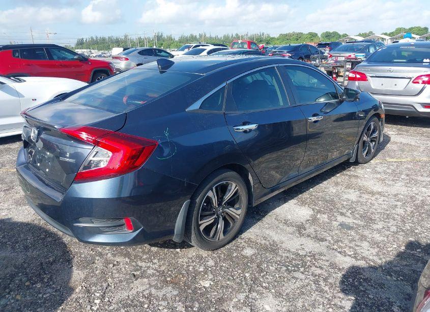 Photo 4 of 2016 Honda Civic TOURING (VIN 19XFC1F91GE040277)