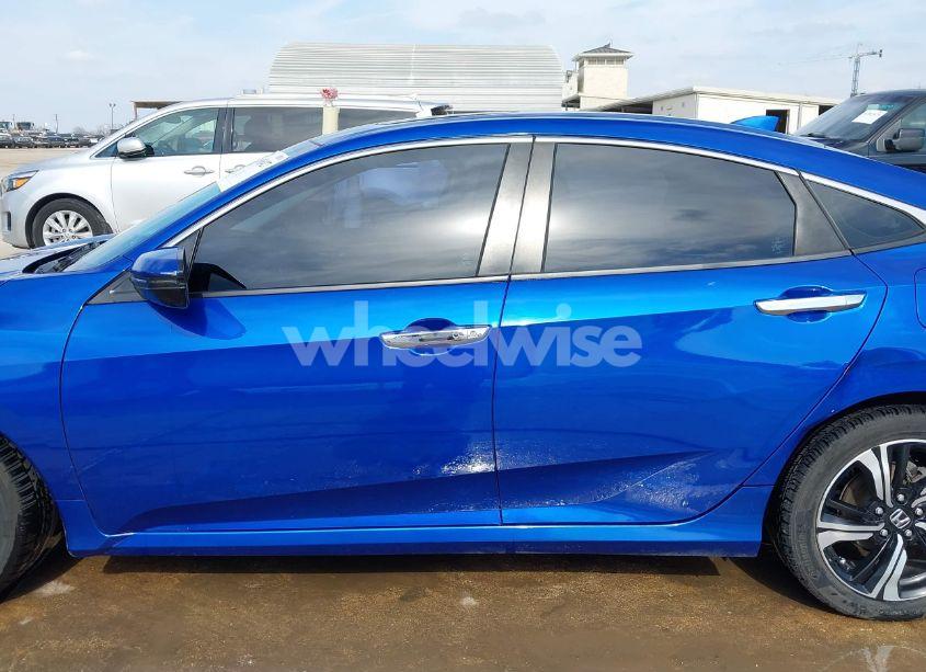 Photo 15 of 2017 Honda Civic TOURING (VIN 19XFC1F91HE013730)