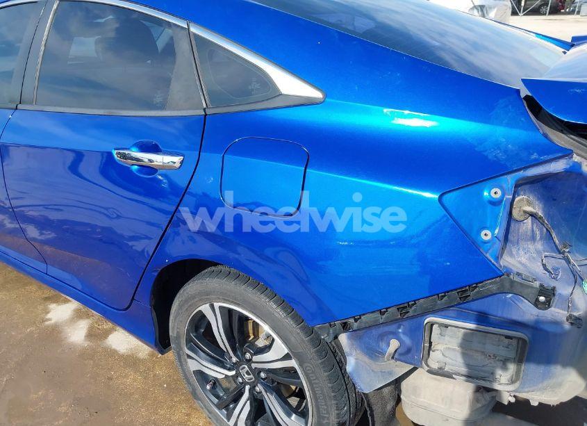 Photo 19 of 2017 Honda Civic TOURING (VIN 19XFC1F91HE013730)
