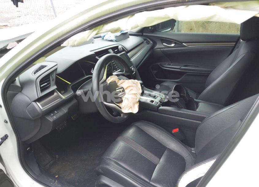 Photo 5 of 2020 Honda Civic TOURING (VIN 19XFC1F91LE210390)