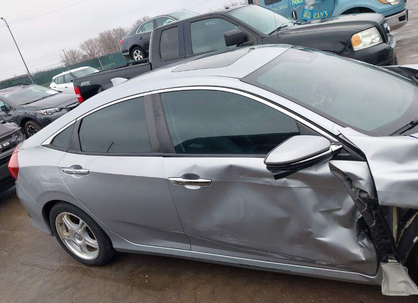 Photo 13 of 2016 Honda Civic TOURING (VIN 19XFC1F92GE005313)
