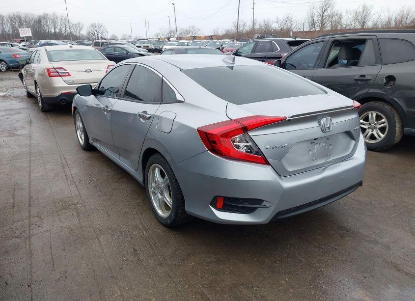 Photo 3 of 2016 Honda Civic TOURING (VIN 19XFC1F92GE005313)