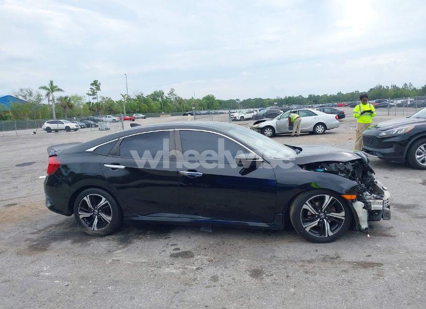 Photo 13 of 2016 Honda Civic TOURING (VIN 19XFC1F92GE007692)