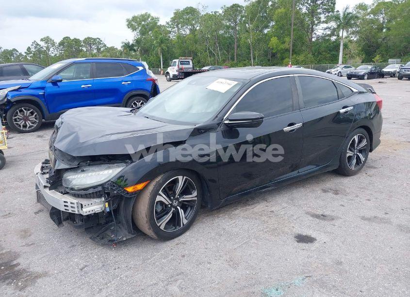 Photo 2 of 2016 Honda Civic TOURING (VIN 19XFC1F92GE007692)