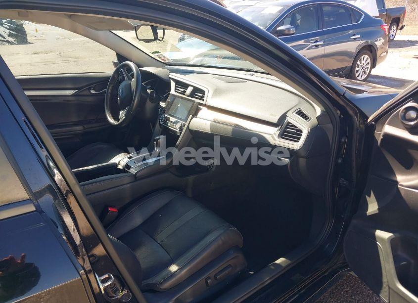Photo 5 of 2016 Honda Civic TOURING (VIN 19XFC1F92GE027425)