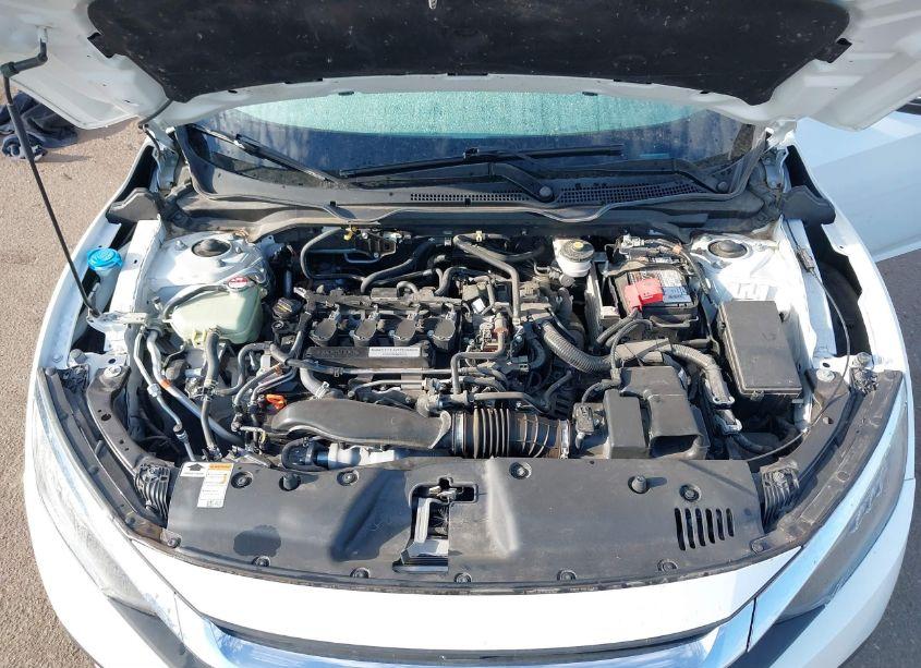 Photo 10 of 2017 Honda Civic TOURING (VIN 19XFC1F92HE013834)