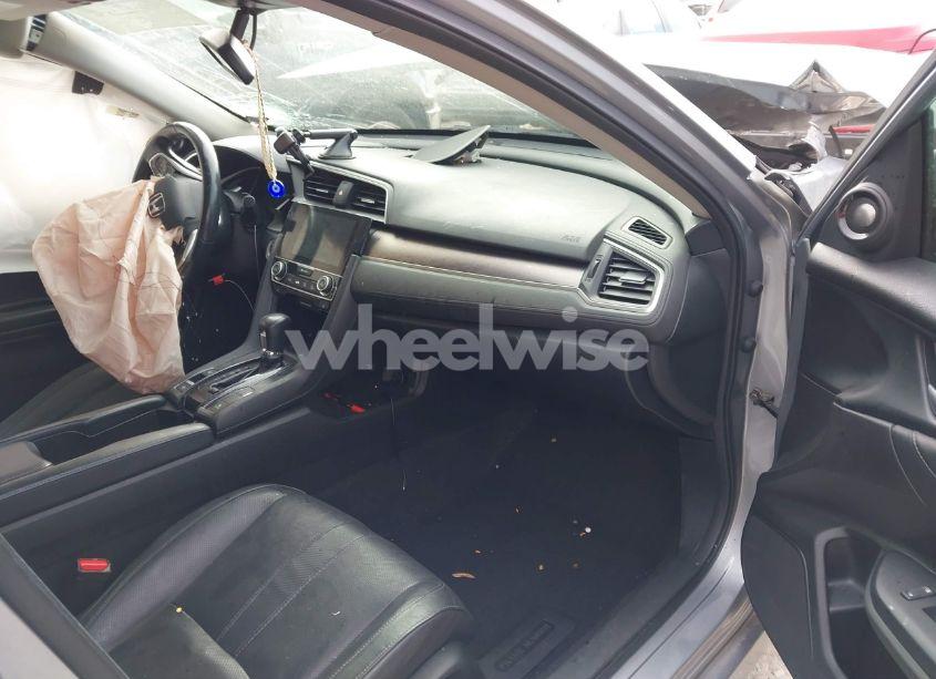 Photo 5 of 2017 Honda Civic TOURING (VIN 19XFC1F92HE014305)