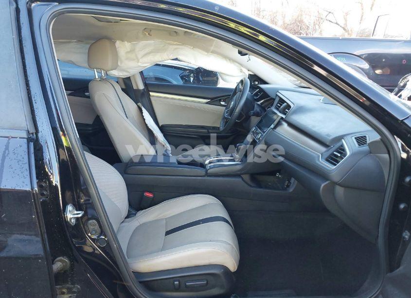 Photo 5 of 2016 Honda Civic TOURING (VIN 19XFC1F93GE211417)