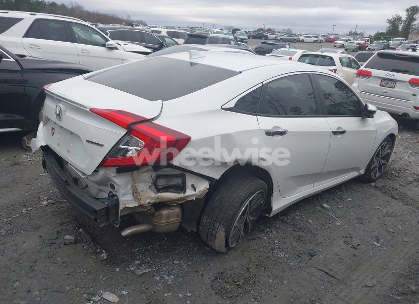 Photo 4 of 2019 Honda Civic TOURING (VIN 19XFC1F93KE002266)