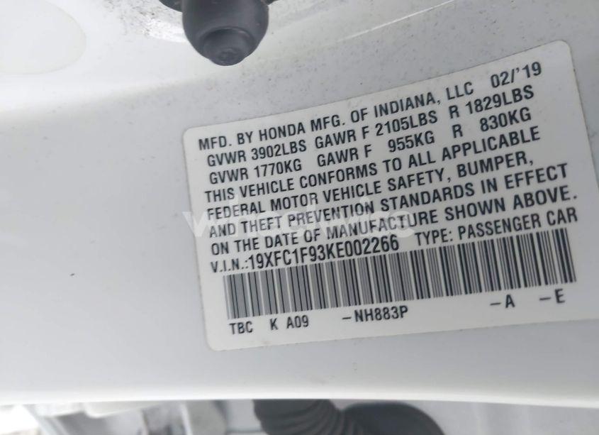 Photo 9 of 2019 Honda Civic TOURING (VIN 19XFC1F93KE002266)