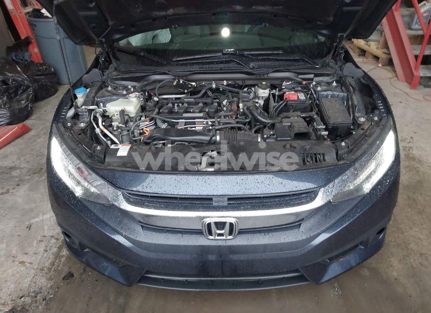 Photo 10 of 2016 Honda Civic TOURING (VIN 19XFC1F94GE014496)