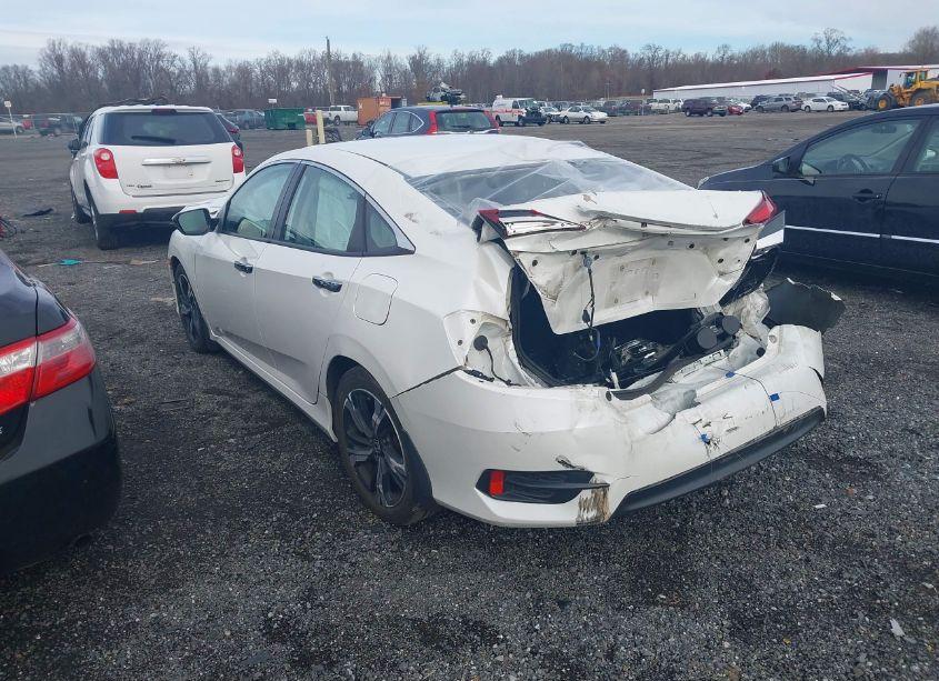 Photo 3 of 2017 Honda Civic TOURING (VIN 19XFC1F94HE210066)