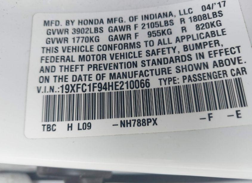 Photo 9 of 2017 Honda Civic TOURING (VIN 19XFC1F94HE210066)