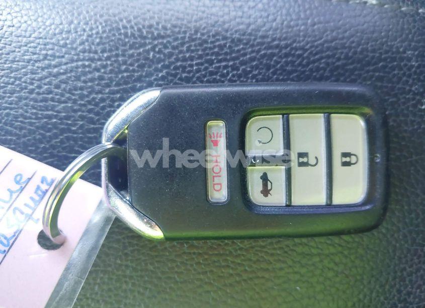 Photo 11 of 2016 Honda Civic TOURING (VIN 19XFC1F95GE012370)
